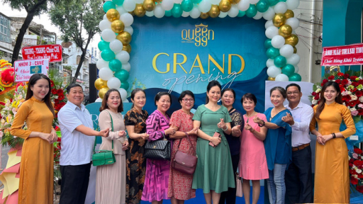 Cần Thơ: Tưng bừng khai trương shop thời trang QUEEN99