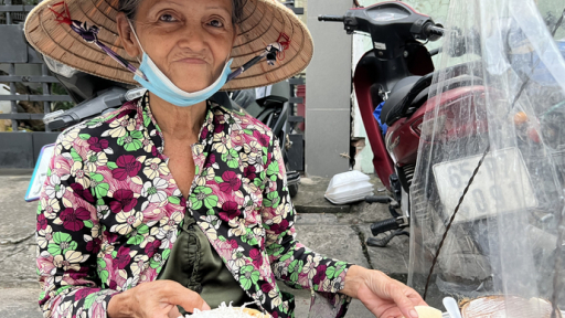 Gánh kẹo mạch nha 40 năm ròng rã...