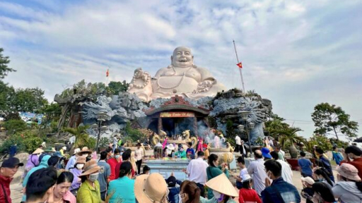 Du lịch An Giang “hút khách” trong dịp Tết Quý Mão 2023