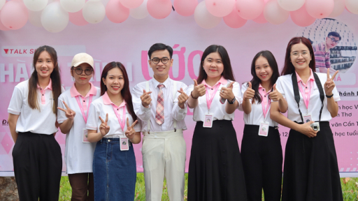 “Ngỡ là đôi mươi” - Talkshow truyền cảm hứng cho học sinh tại Đồng Tháp