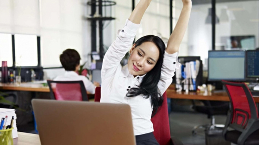 Không tập thể dục dân văn phòng vẫn đốt calo nhờ 5 cách đơn giản