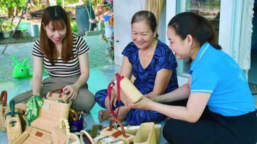 Cà mau: Sáng tạo nên sản phẩm OCOP từ cây bồn bồn