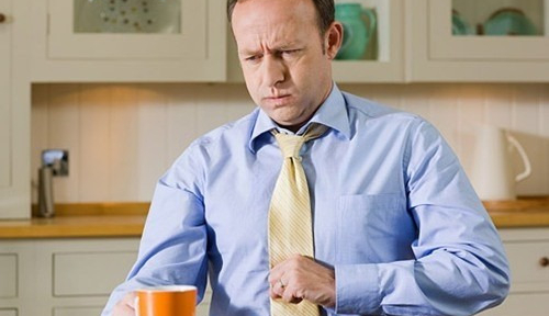 4 triệu chứng cổ họng cảnh báo ung thư thực quản
