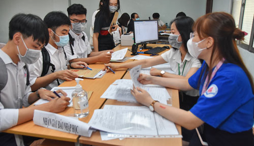 Ngành học nào được miễn giảm học phí?