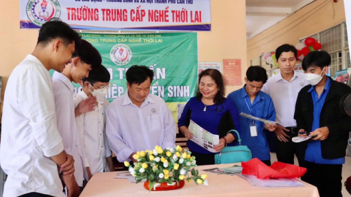 Đào tạo, chăm sóc nguồn nhân lực là mệnh lệnh của tiến trình phát triển thành phố Cần Thơ