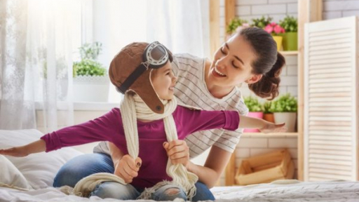 Cha mẹ thông minh biết cho con làm việc... vô bổ