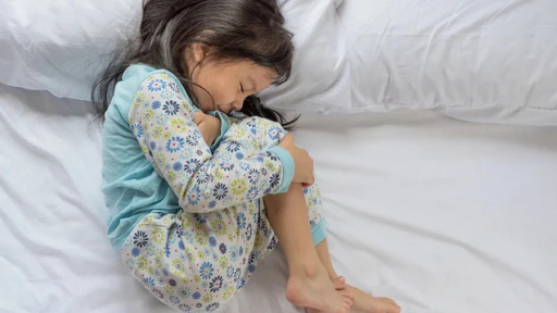 Đoán IQ của con qua 4 thế ngủ yêu thích