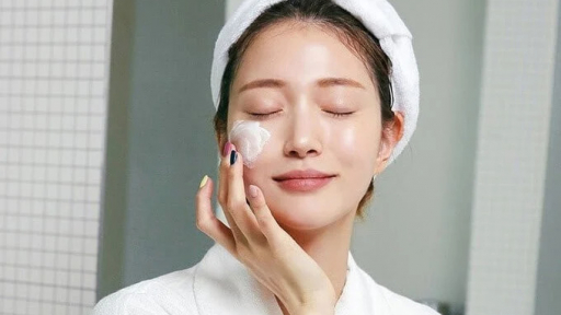 Bật mí cách chống lão hóa trong quy trình skincare cho chị em ngoài 30