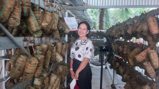 Tết đến, về Trà Vinh thưởng thức bánh tét Trà Cuôn