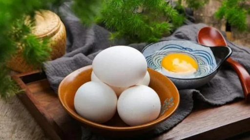 Vì sao trứng ngỗng khó ăn?