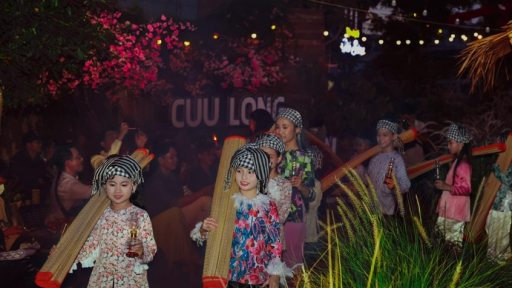Chợ chiếu ma Đồng Tháp được tái hiện tại Cửu Long Fashion Week lần 4