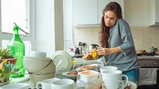 Thói quen khi rửa bát làm vi khuẩn gia tăng 70 lần