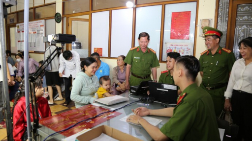 Người dân Sóc Trăng chủ động làm căn cước công dân