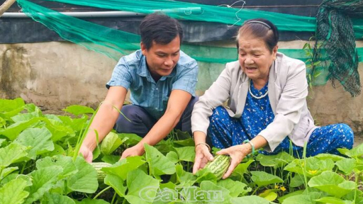 Gia đình chính sách gương mẫu