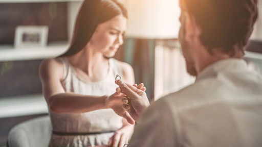 Các nước trên thế giới đánh thuế người độc thân như thế nào?