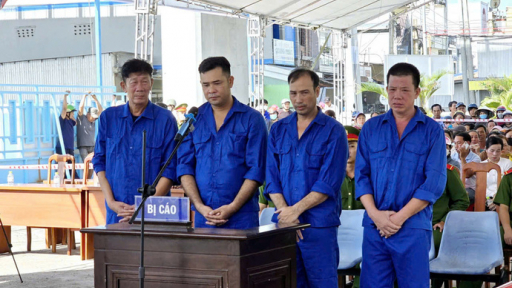 Cà Mau: Xét xử nhóm đưa người trốn sang nước ngoài đánh bắt trái phép
