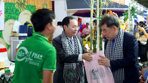 Tổng lãnh sự quán Hàn Quốc ấn tượng với cà phê Lý Phan