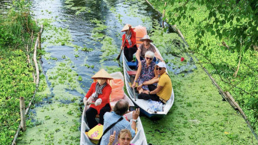 Về miền Tây mùa nước nổi
