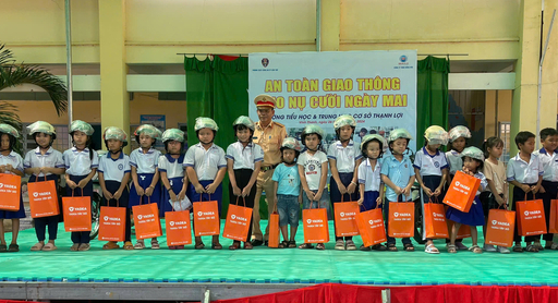 Tuyên truyền an toàn giao thông cho học sinh vùng ngoại ô TP Cần Thơ