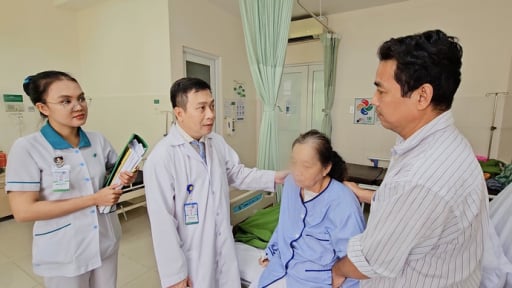 Suýt tử vong do phình bóc tách động mạch chủ ngực