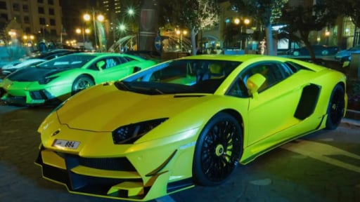 Người lái Lamborghini có thể đang chìm trong nợ nần
