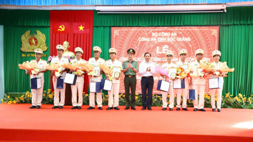 Công an tỉnh Sóc Trăng: 30 cán bộ lãnh đạo, chỉ huy nghỉ công tác hưởng chế độ hưu trí, nghỉ hưu trước tuổi