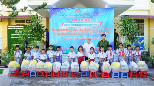Tuyên truyền phòng chống xâm hại trẻ em, mua bán người cho học sinh Tiểu học