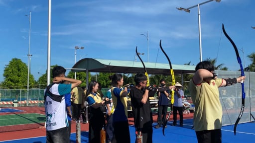 Trường Đại học Nam Cần Thơ lần đầu tổ chức môn thi Bắn cung, thu hút gần 30 vận động viên tham gia