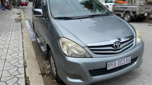 Bán đấu giá xe ô tô Toyota Innova