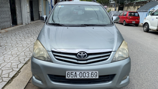 Bán đấu giá xe ô tô Toyota Innova