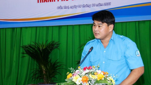 Gương sáng thanh niên tình nguyện Phương Tấn Đạt: “Xã hội như một gia đình lớn để yêu thương, chăm bồi