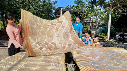 Bánh phồng nếp đón Tết