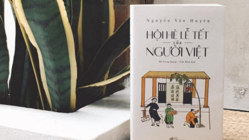 Nét đặc sắc của ngày Tết qua những trang sách