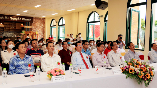 Cáp treo khu du lịch núi Sam đã chính thức vận hành