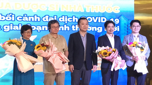 Trung Sơn Pharma tổ chức Hội thảo nâng cao vai trò của dược sĩ nhà thuốc hỗ trợ điều trị Covid