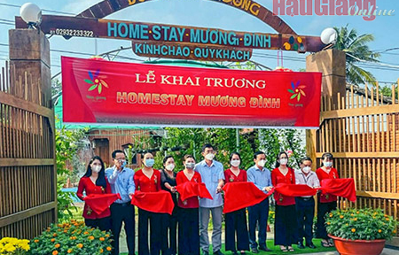 Du lịch Hậu Giang “ghi điểm”