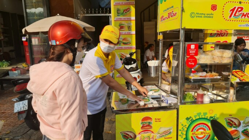 Cựu trợ lý CLB Cần Thơ khởi nghiệp với chuỗi cửa hàng ăn sáng