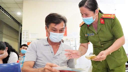Người chỉ huy gương mẫu
