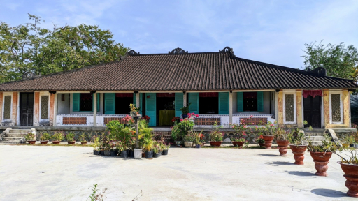Thăm Nhà cổ trăm cột tại Cần Đước - Long An