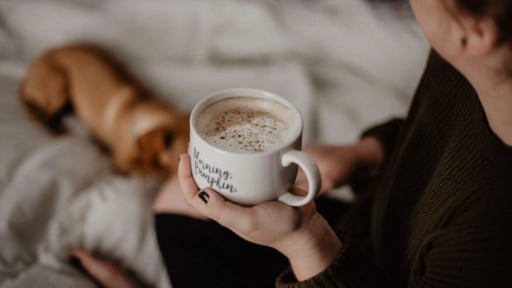 Điều gì xảy ra với cơ thể nếu uống cà phê trước khi ăn sáng?