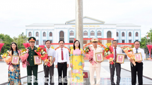 Bạc Liêu: Tuyên dương các tập thể, cá nhân tiêu biểu trong học và làm theo Bác