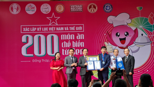 Bế mạc Lễ hội Sen Đồng Tháp 2022, xác lập Kỷ lục Việt Nam và Thế Giới 200 món ăn chế biến từ Sen