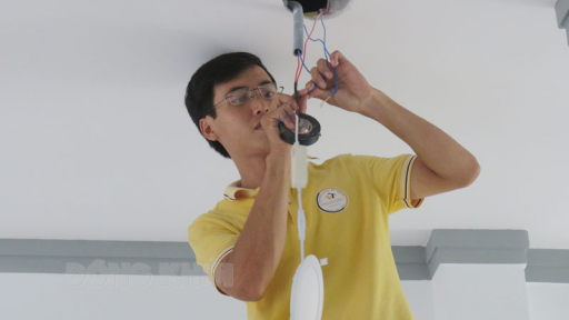 Huỳnh Trung Tín khởi nghiệp thi công điện dân dụng và nước