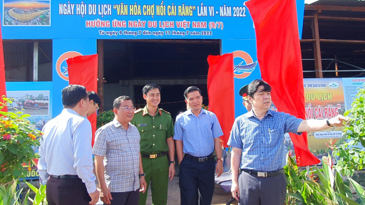 Kiểm tra công tác chuẩn bị Ngày hội Du lịch “Văn hóa Chợ nổi Cái Răng”