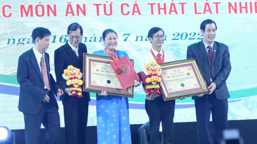 Hậu Giang xác lập 2 kỷ lục Việt Nam món ăn từ cá Thát Lát và Khóm