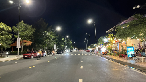 Cần Thơ - Đánh thức tiềm năng du lịch đêm tại Công viên Bờ kè sông Hậu