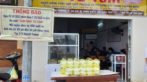 Những suất cơm chay 