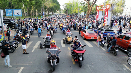 Những hình ảnh siêu ấn tượng tại Đại hội Moto miền Tây