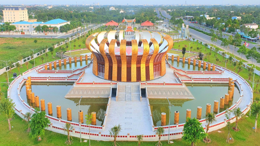 Cận cảnh Đền thờ Vua Hùng Cần Thơ vừa được công nhận điểm Du lịch tiêu biểu cấp ĐBSCL