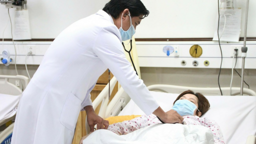Vỡ gan do dùng đai nịt bụng giảm cân